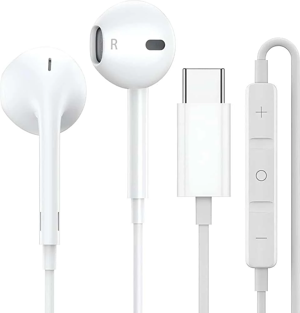 Apple EarPods بمنفذ USB-C — أفضل سماعة سلكية
