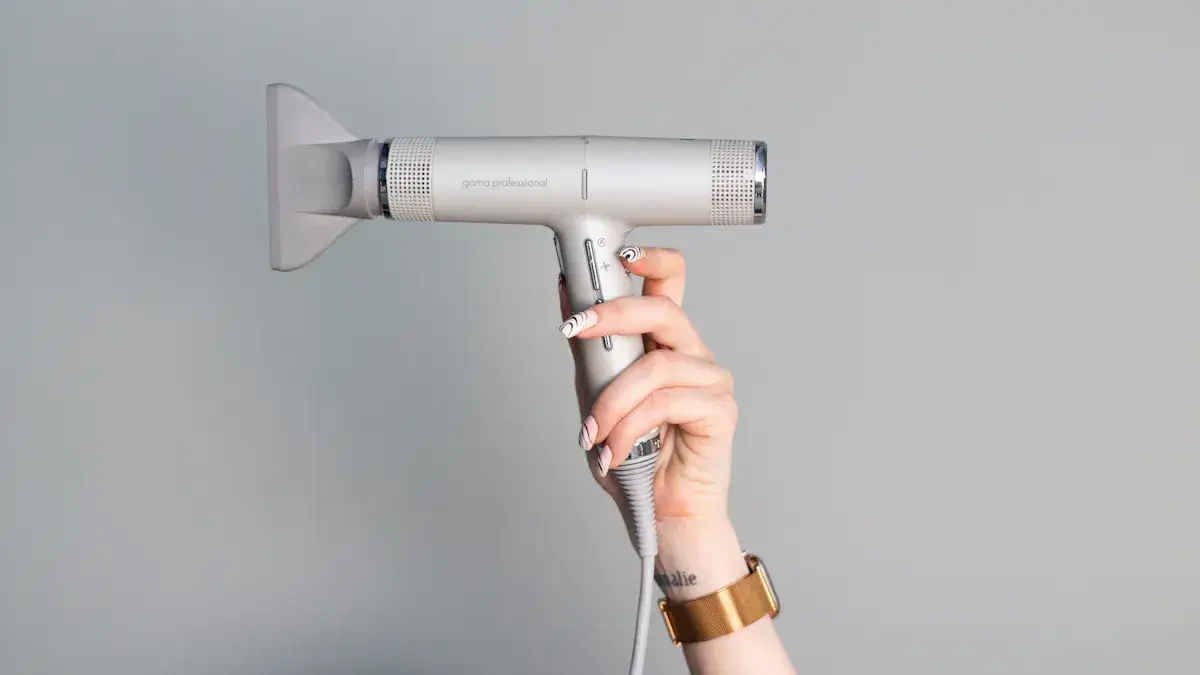 أفضل مجففات الشعر فائقة السرعة 2026